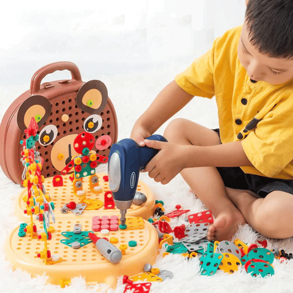 Kinderspielzeug KreativBox mit praktischer Aufbewahrungsbox; fördert Bauen & Lernen bei Kindern ab 3 Jahren.