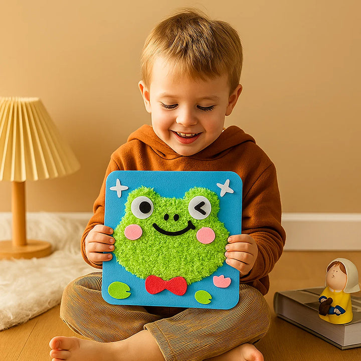 Bunte Filzstoffe, Augen und Stäbe des Stickpuppen Bastelsets für kreative Kinderprojekte.