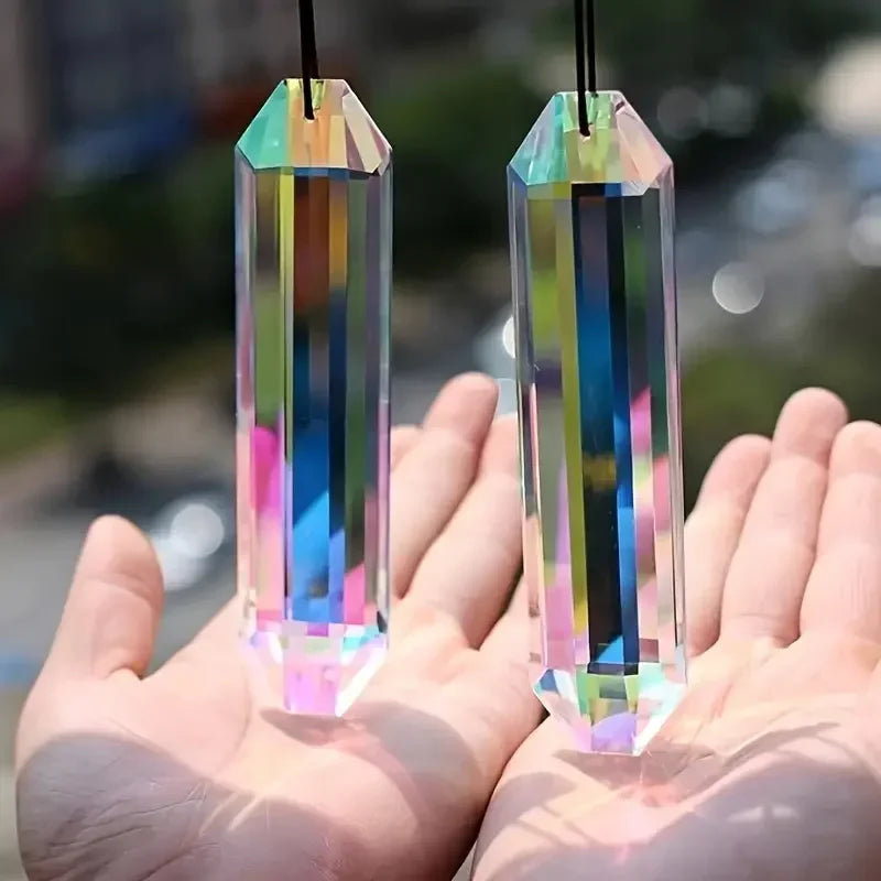 Hängende Regenbogen-Prismen-Deko für Wohnzimmer, Balkon oder Garten; eine schöne Geschenkidee für Lichteffekte.