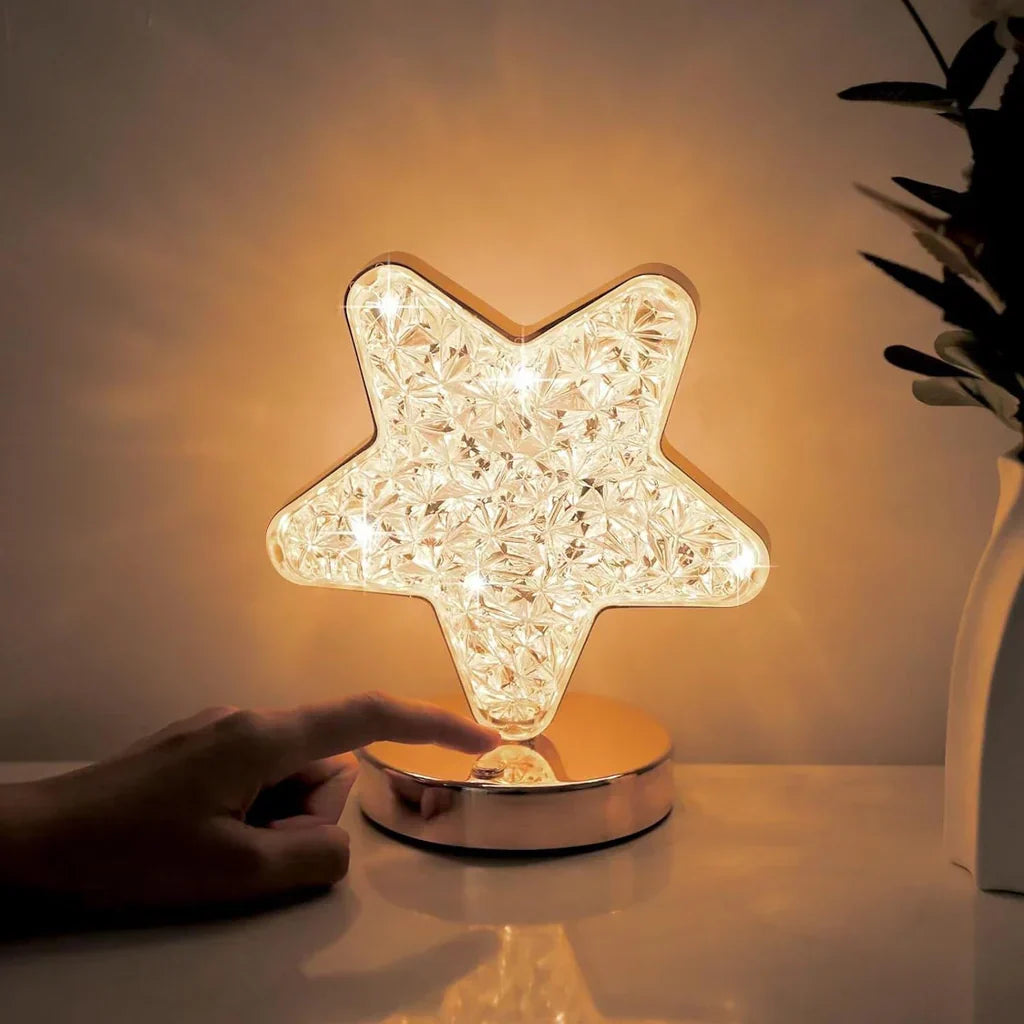 Dimmbare LED Kristall-Tischlampe als Nachtlicht, sorgt für warmes Stimmungslicht im Wohn- und Schlafzimmer.