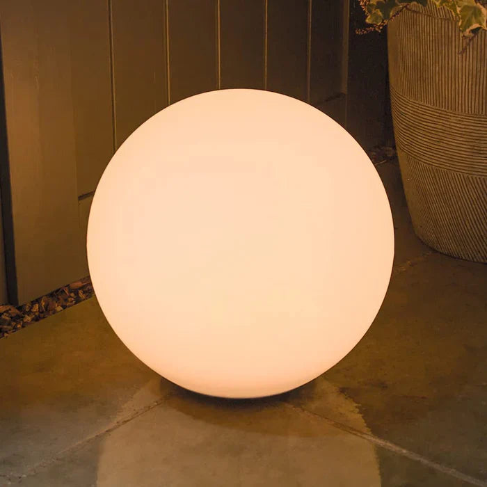 LED-Gartenlicht Kugel, solarbetrieben, für zauberhaftes Stimmungslicht im Außenbereich.