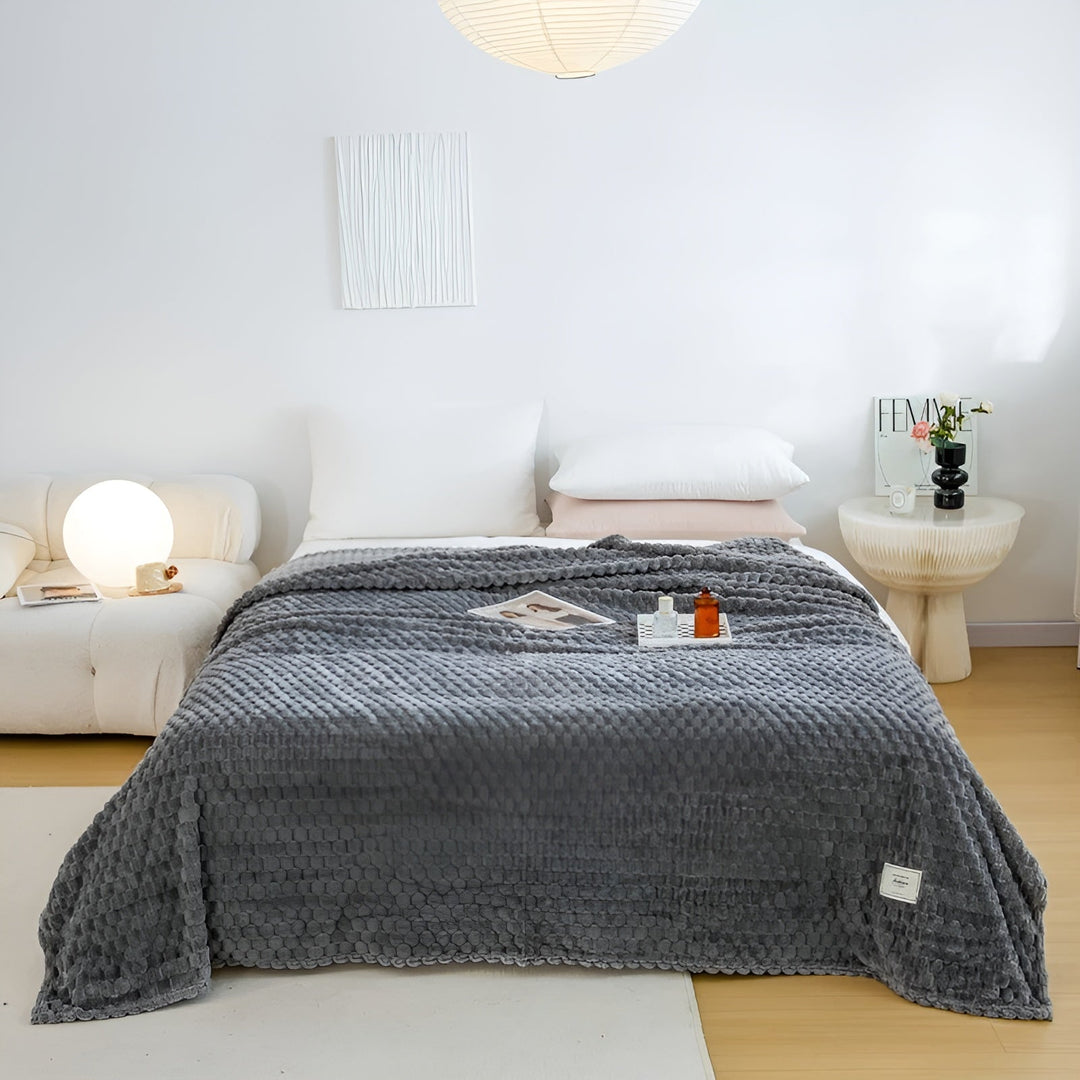 Warme Kuscheldecke für Sofa und Wohnzimmer. Superweich und gemütlich, ein tolles Wohnaccessoire.
