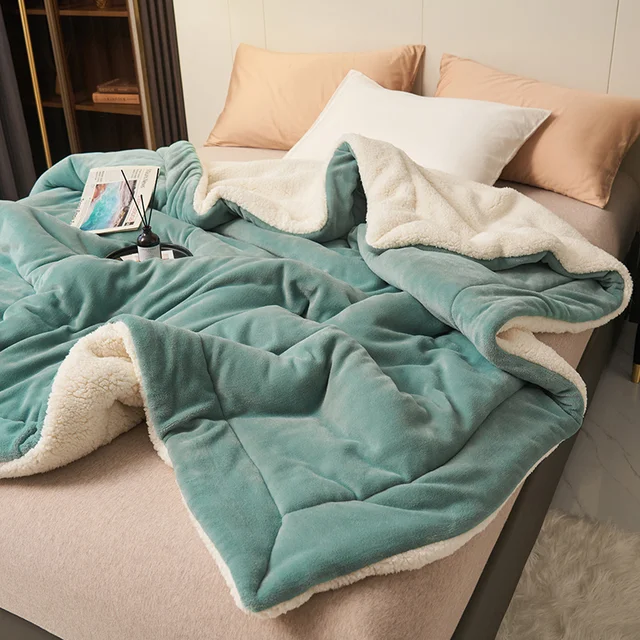 Moderne Fleecedecke als stilvolle Deko und funktionale Wärmedecke für Ihr Interieur.