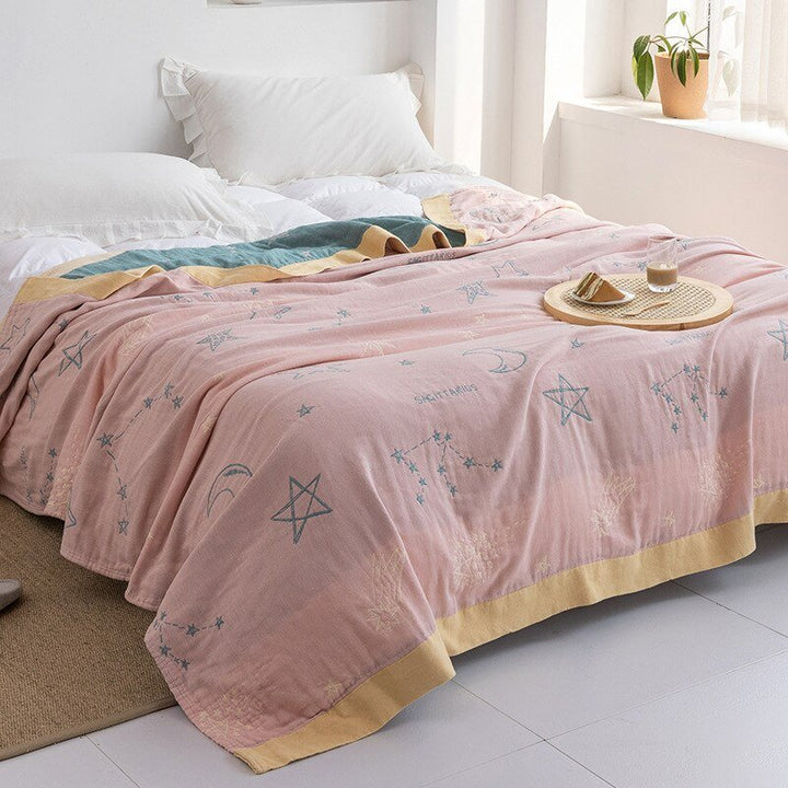 Kuschelige japanische Wurfdecke für gemütliche Wohnzimmer.