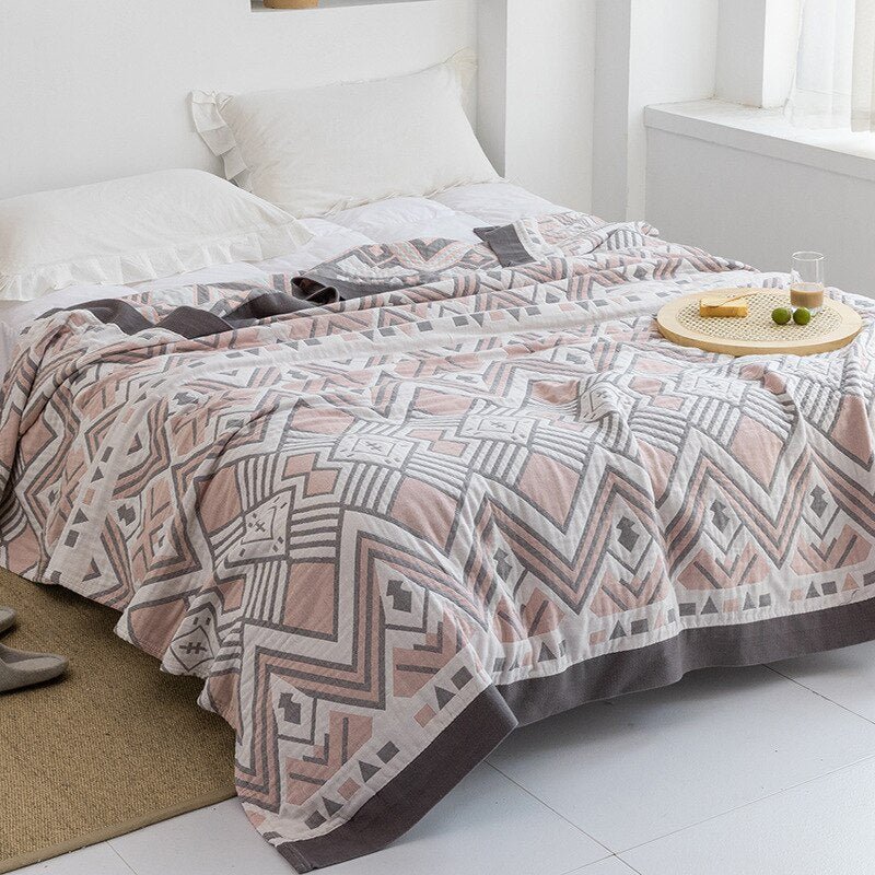 Japanische Decke, perfekt als stilvolle Wohndekoration im Wohnzimmer.