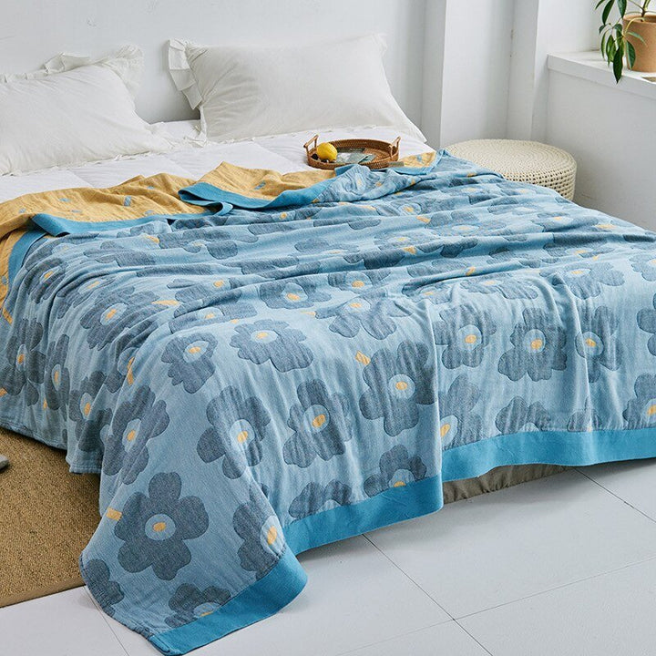 Kuschelige Wurfdecke, modernes japanisches Design für Zuhause.