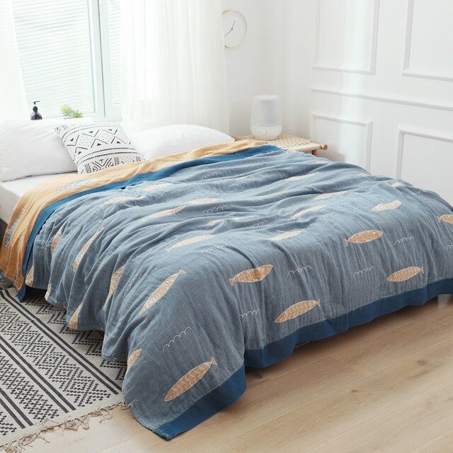 Japanische Kuscheldecke, weich und warm, für besondere Gemütlichkeit.