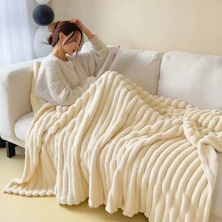 Kuschelige Plüschdecke, extra weich und warm, ideal für gemütliche Abende zuhause.