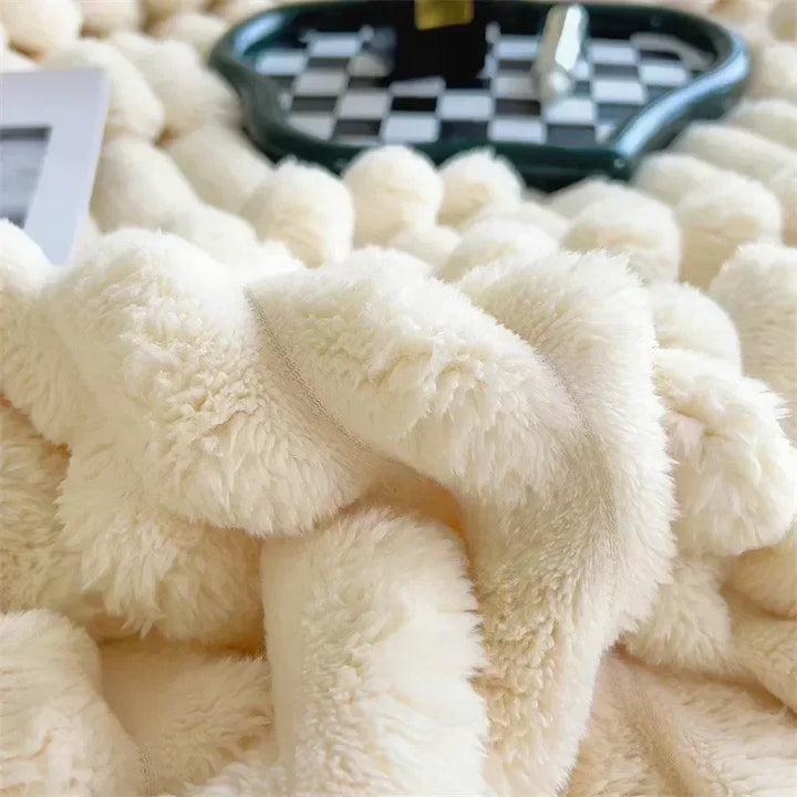 Langlebige Plüschdecke, extra flauschig und wärmend, eine Bereicherung für jedes Zuhause.