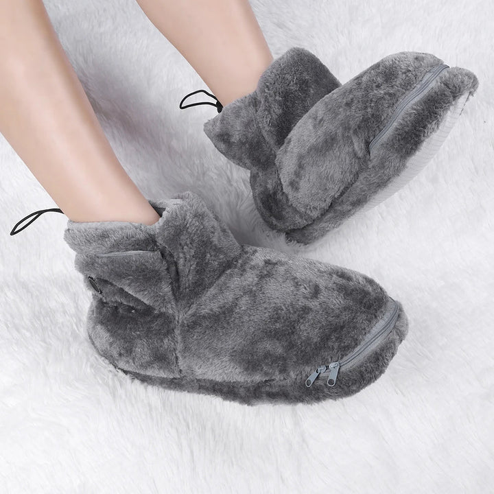 Kuschelige USB-Heizpantoffeln in Grau für Damen & Herren, ideal für warme Füße im Winter. Bequeme elektrische Hausschuhe.