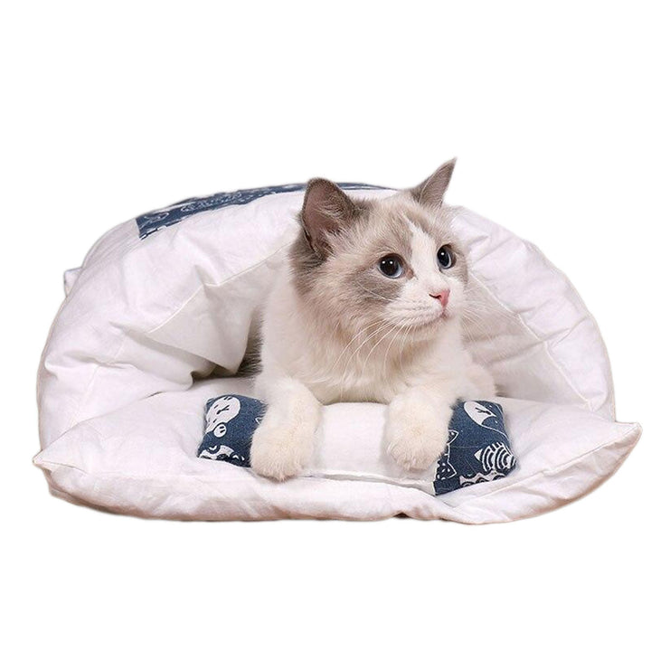 Kuscheliger Katzenschlafsack, warmes Winterbett für gemütliche Katzen, sicherer Schlafplatz.