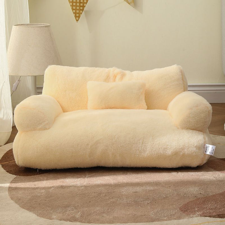 Kuscheliges ComfortNest Hundebett, weich & waschbar, bietet Geborgenheit und lindert Stress.