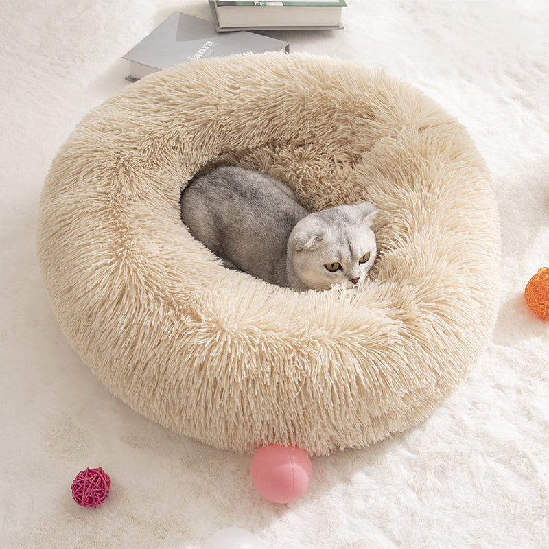Anti-Stress Wolken Katzenbett, super weich und waschbar. Perfekter Entspannungsort für dein Haustier.