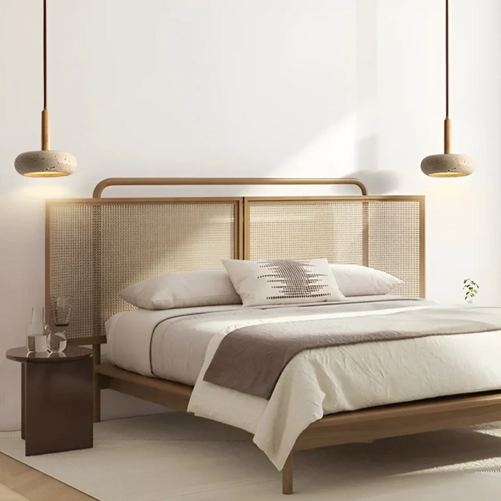 Detailaufnahme der japanischen LED-Deckenleuchte; natürliche Holzmaserung & Steinakzente für zeitloses Design.