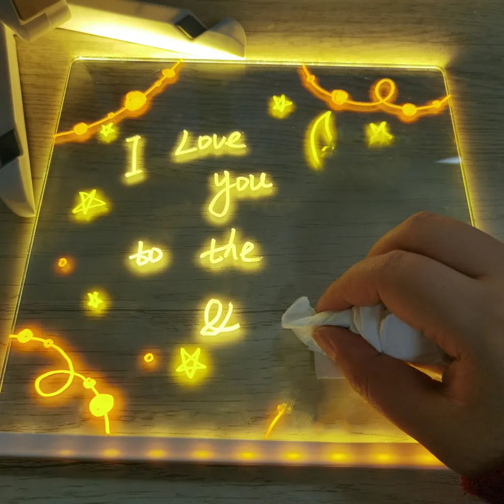 Interaktive LED Zeichenplatte für Kinder, perfekt als Lernspielzeug & Kreativboard im Kinderzimmer.