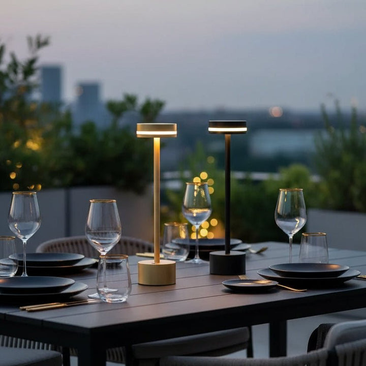 LED-Leuchtzweig Dekor mit 120 warmweißen LEDs schafft stimmungsvolles Ambiente. Ideal für Wohnzimmer Deko.