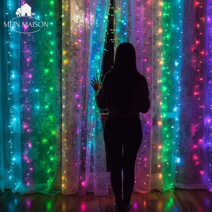 Intelligenter LED Lichtervorhang mit App-Steuerung, verschiedene Modi für flexible Innen- & Außenbeleuchtung.