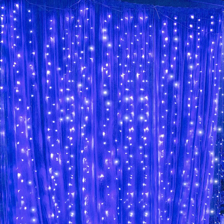 Flexibler LED-Lichtervorhang für Außen, wasserdicht, ideal als dekorative Gartenbeleuchtung.