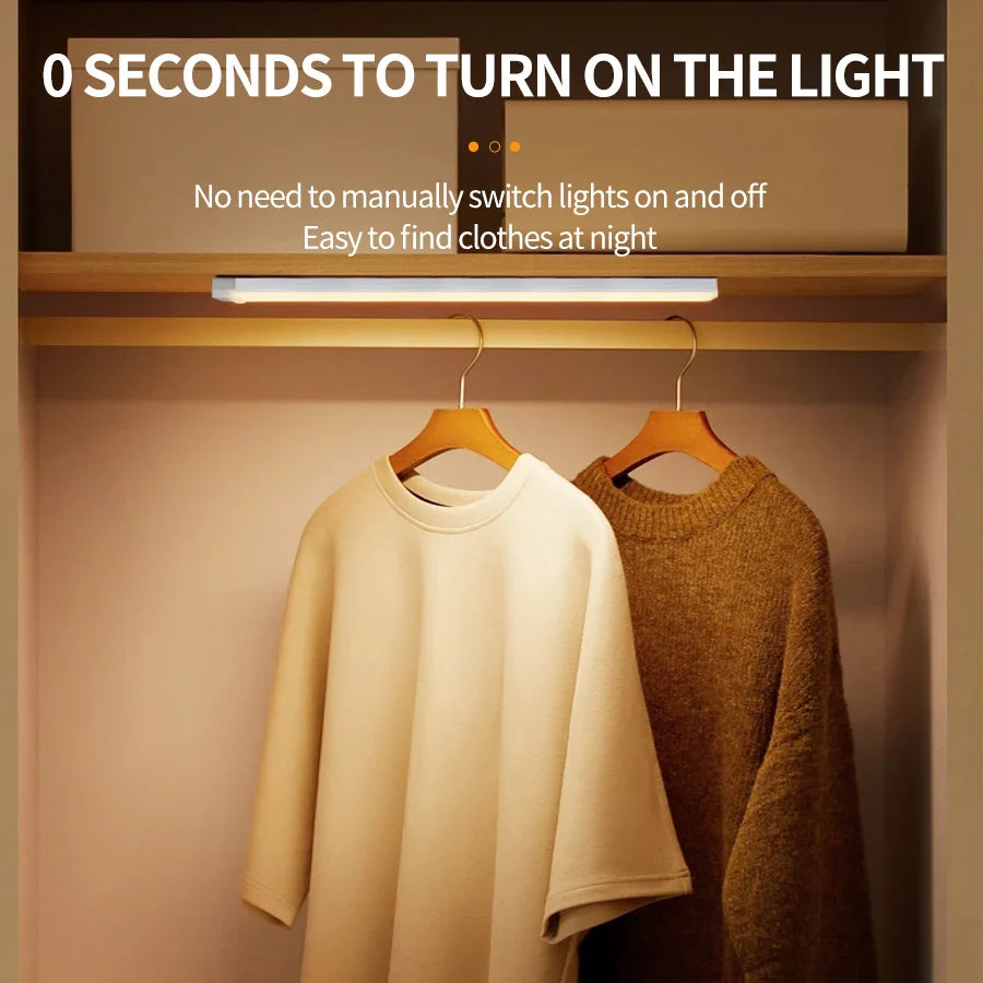 Kabelloses LED-Licht mit Bewegungssensor & Magnet, vielseitige Beleuchtungslösung für Innenräume.
