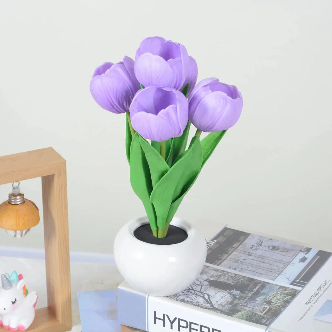 Sanfte LED Tulpenlampe, gemütliche Tischlampe in Tulpenform für entspannte Abende.