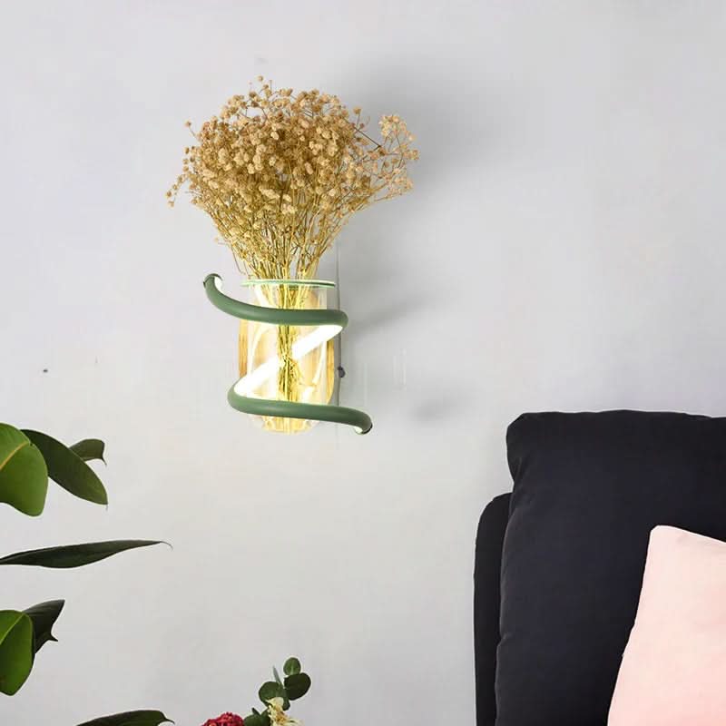 Moderne Holzlampe mit LED und Vase, ideal als stylische Wohndekoration und energieeffiziente Innenbeleuchtung.
