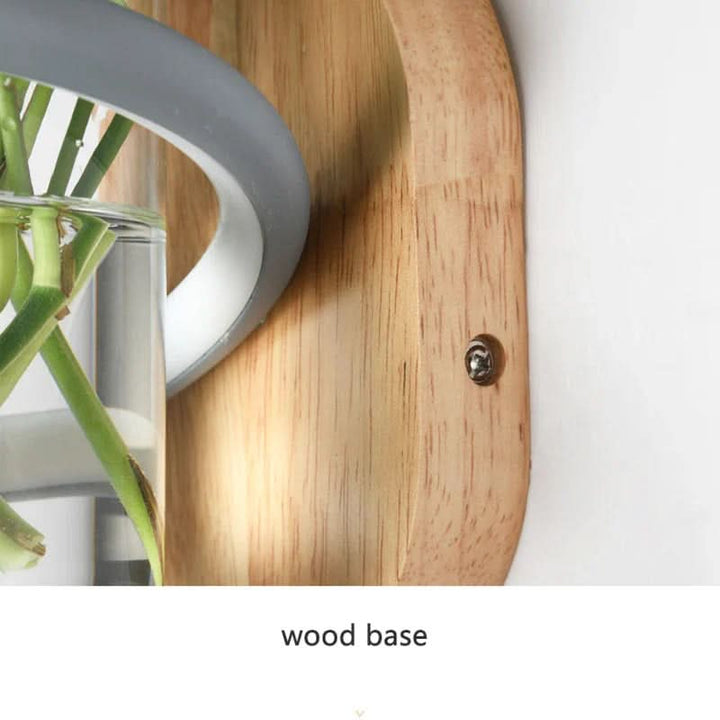 Nordische LED-Holz-Wandleuchte mit Vase, perfekte Akzentbeleuchtung und Dekoration für moderne Wohnräume.