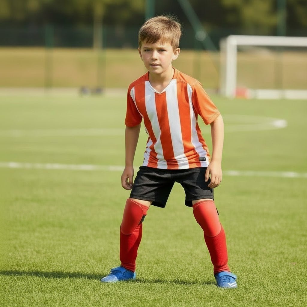 Leichte, stoßdämpfende Fußball Schienbeinschoner für optimalen Schutz beim Training und Spiel.