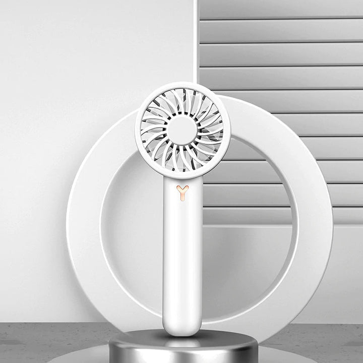 Moderner Design-Ventilator, klappbar & USB-betrieben. Leiser Lüfter für Büro, Schreibtisch & persönliche Nutzung.