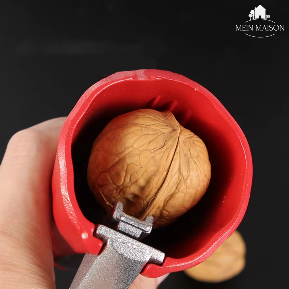 Ergonomischer Nussknacker mit Hebelmechanismus für einfache Handhabung in der Küche.