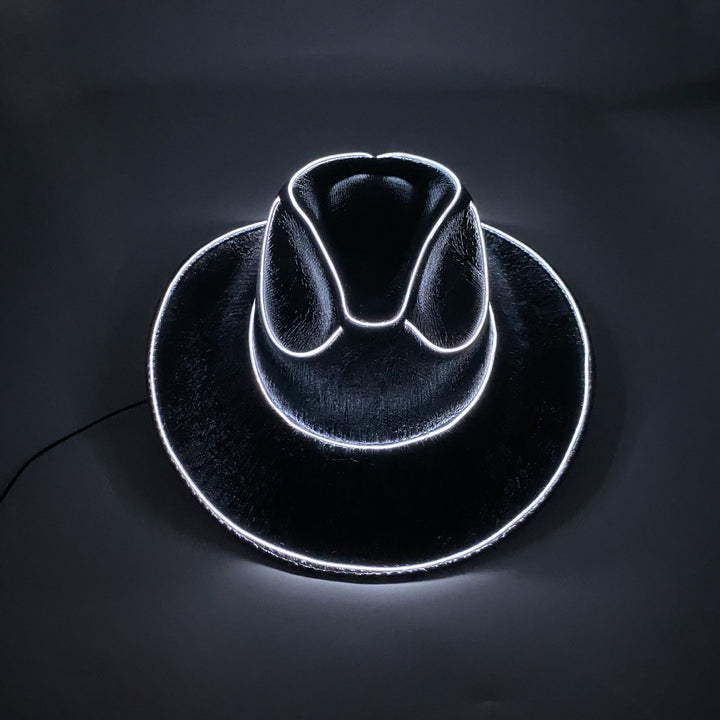 Festlicher LED-Cowboyhut, ein Hingucker auf jeder Party. Leuchthut mit coolen Lichteffekten.