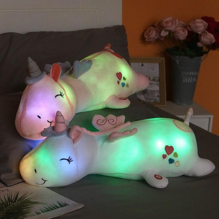 Plüsch Einhorn mit sanfter Farbwechsel-LED. 60cm großes, weiches LED Kuscheltier und beruhigendes Nachtlicht.