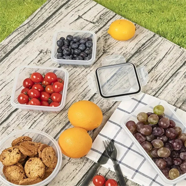 Stapelbare Lebensmittelbehälter für platzsparende Küchenorganisation. Ideal für Meal Prep und ordentliche Aufbewahrung.