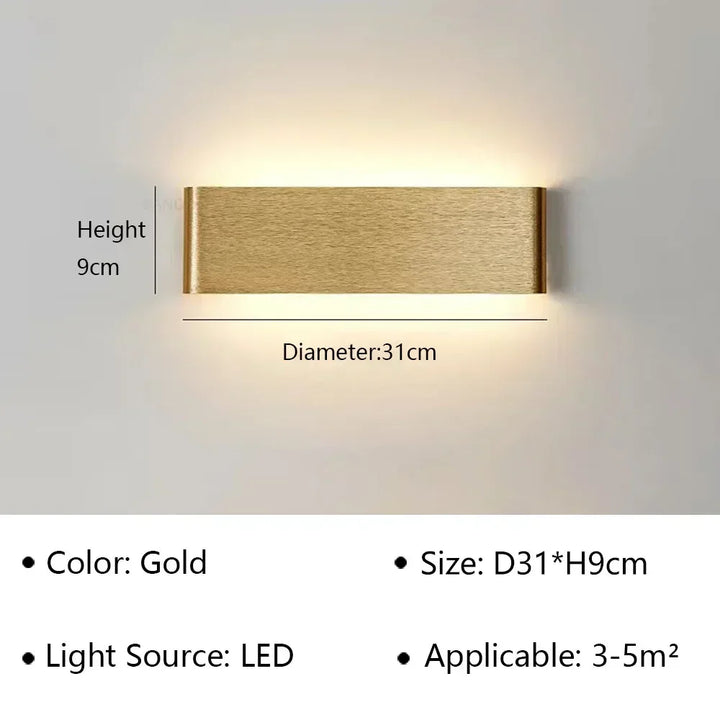 Schlanke LumiEra LED-Wandleuchte. Minimalistisches Design für moderne Innenbeleuchtung. Akzentbeleuchtung.