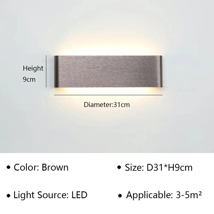 Ästhetische LumiEra LED-Wandleuchte. Bringt Stil in Schlafzimmer oder Wohnzimmer. Energieeffiziente Designlampe.