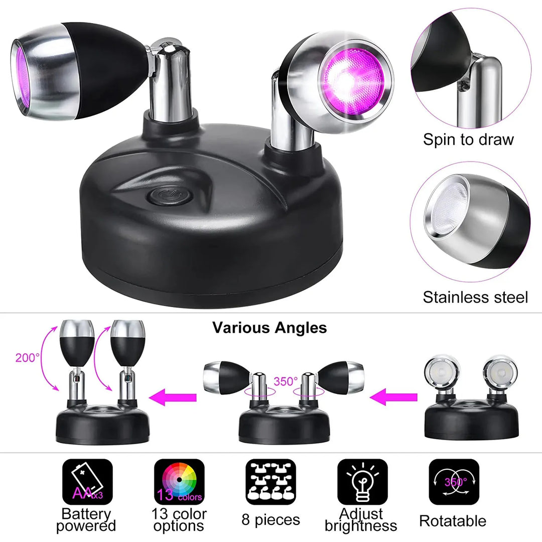 Zwei kabellose LumiFlex LED Spotlights, batteriebetrieben, mit RGB Farbwechsel & Fernbedienung, ideal für Akzentlicht.