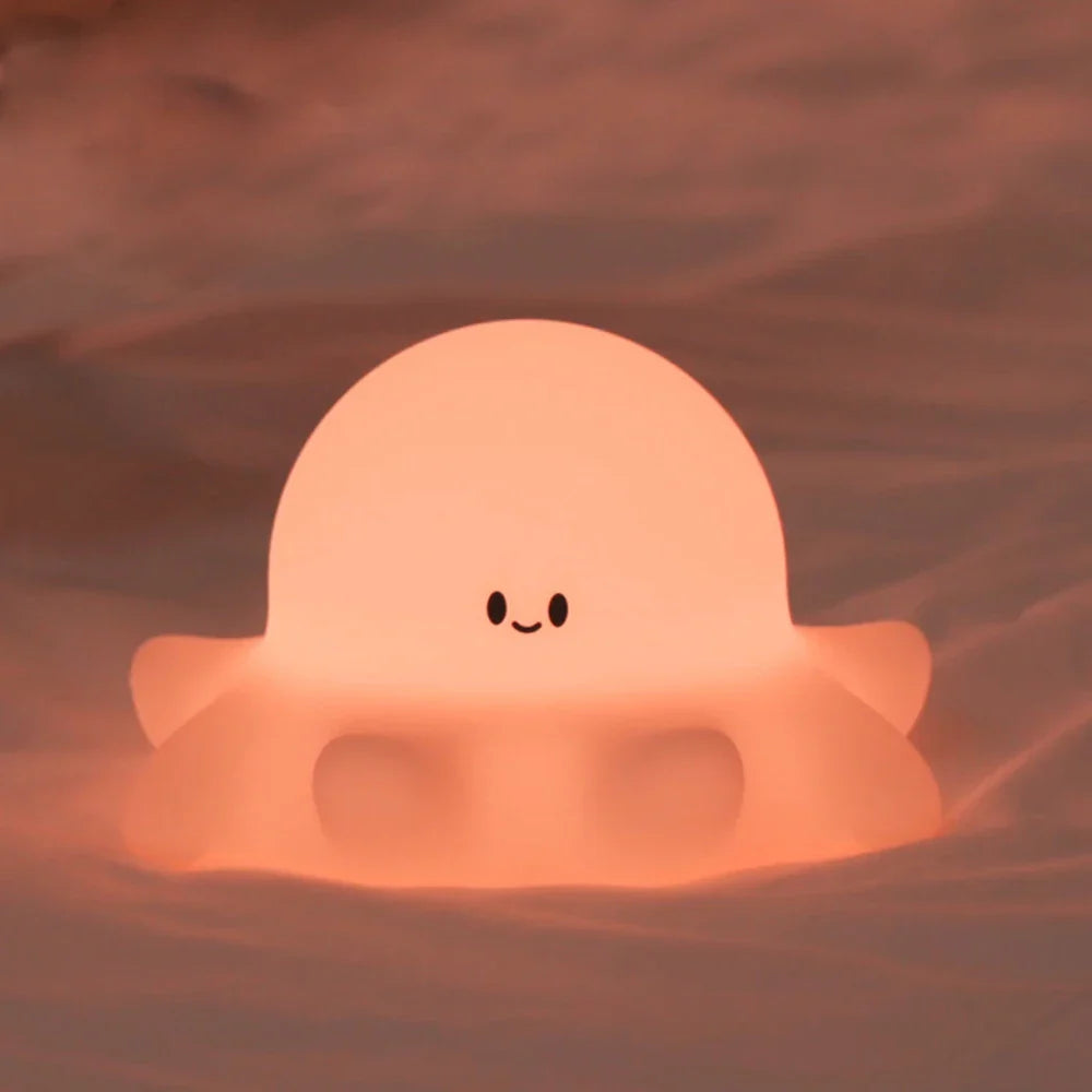 Dekoratives LumiSoft Silikon Nachtlicht, LED, ideal für Kinderzimmer, gemütliche Atmosphäre.