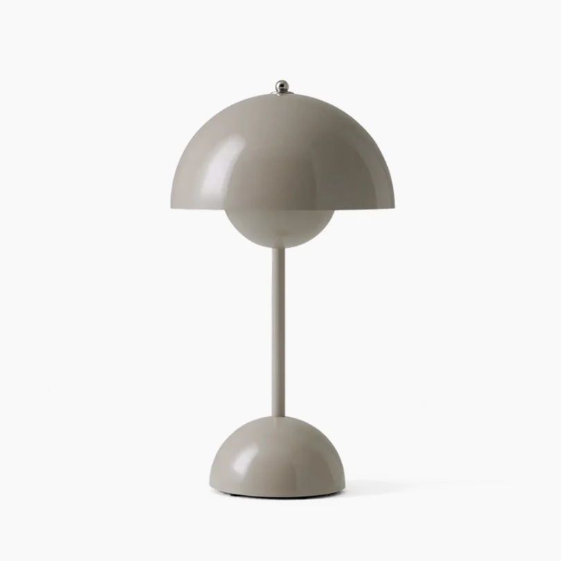 Dimmbare LumiTouch LED-Berührungslampe, modernes Design für vielseitige Raumbeleuchtung. Perfekt für Ihr Zuhause.