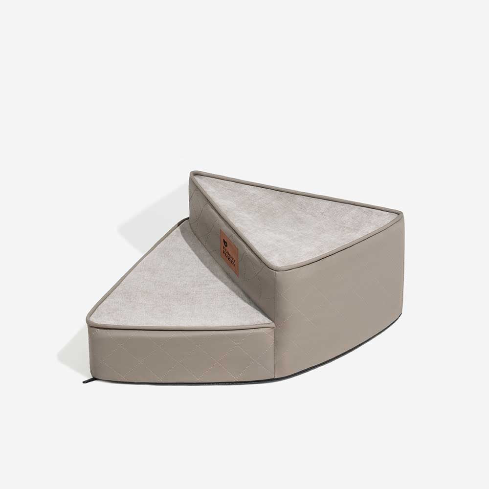 Abnehmbare Kunstleder Hundetreppe, pflegeleicht, ideal für Seniorenhaustiere.