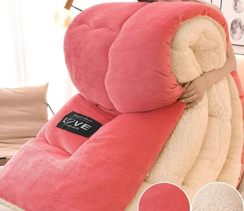 Warme Flanell-Fleece-Decke, doppelt gewebt, perfekt als Dekodecke und Kälteschutz in jedem gemütlichen Zuhause.