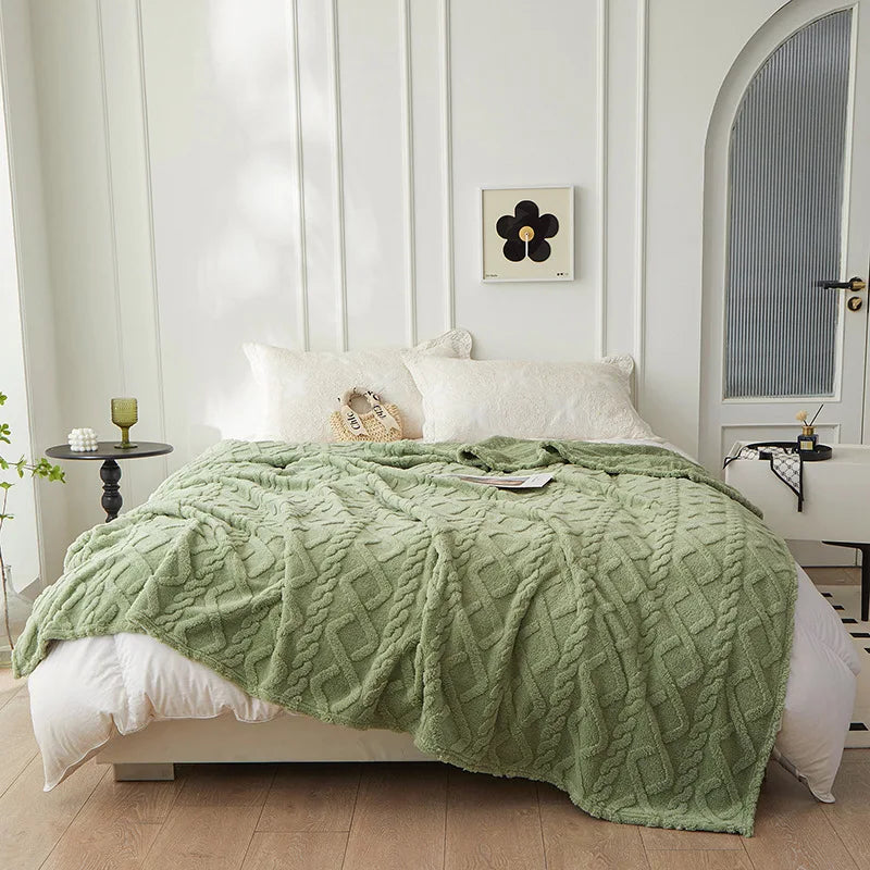 Weiche, verdickte Lammwolldecke CozyLuxe, ideale Kuscheldecke für gemütliche Stunden.