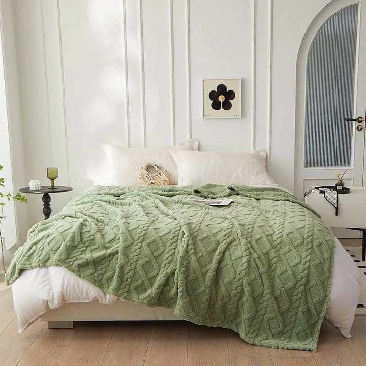 Weiche, verdickte Lammwolldecke CozyLuxe, ideale Kuscheldecke für gemütliche Stunden.