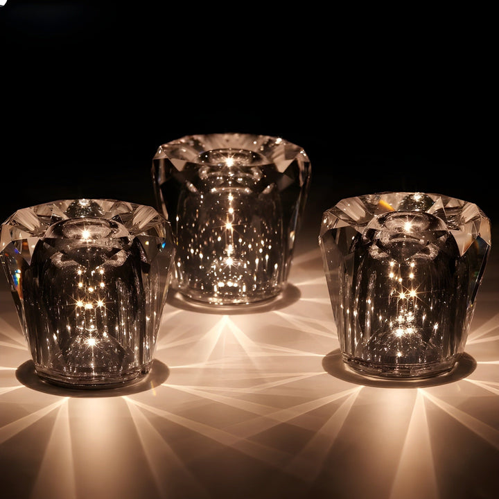 Luxus LED Tischleuchte aus Kristall, kabellos & aufladbar, für ein exklusives Ambiente.