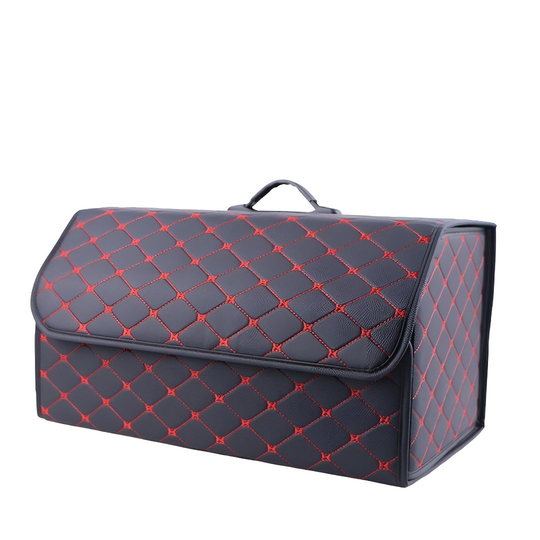 Perfekte Ordnung im Kofferraum mit diesem luxuriösen, faltbaren Leder Auto Organizer. Praktische Aufbewahrung.