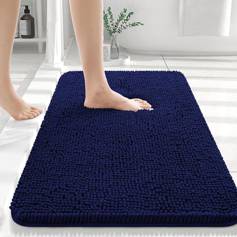 Stilvoller, moderner Badteppich aus Polyester, luxuriös und perfekt als Heimtextil im Badezimmer.