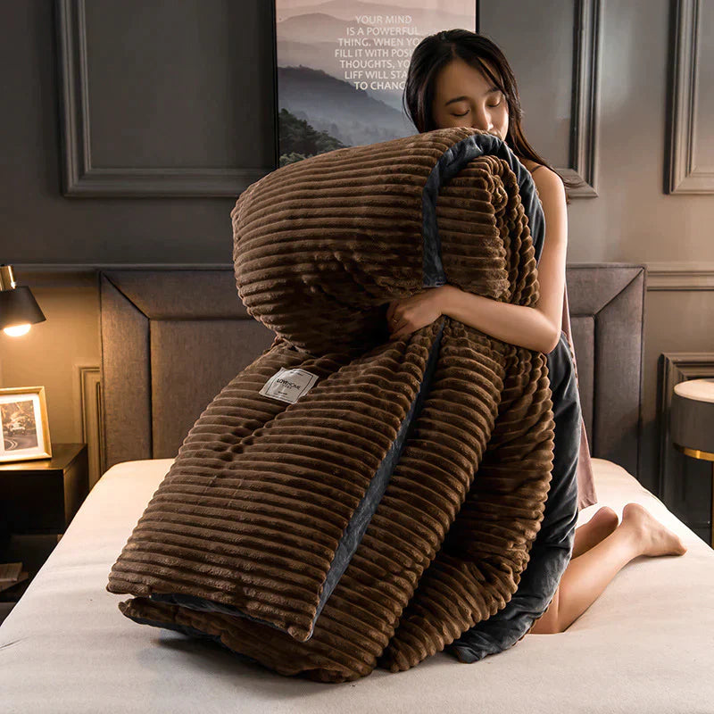 Hochwertiger Samt-Fleece Bettbezug, stilvolles Wohnaccessoire für luxuriöse Schlafzimmer. Weich & warm.