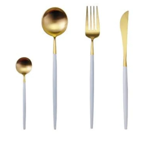 Luxusbesteck (24-tlg.) in Goldoptik. Ein Statement für Ihre Tischkultur und unvergessliche Dinnerpartys.