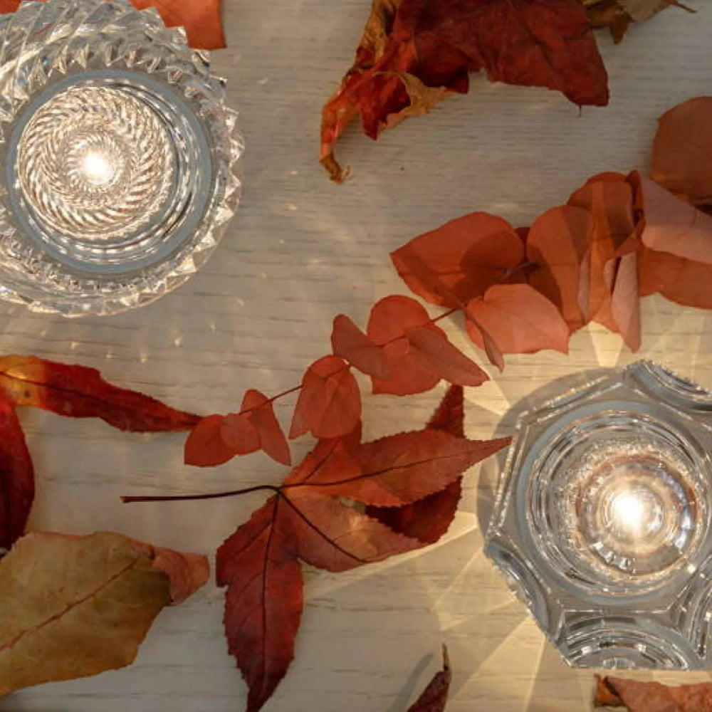Elegante Kristall-Tischlampe mit LED, modernes Design. Wiederaufladbar, kabellos, ideal als Wohnzimmer-Stimmungslicht.