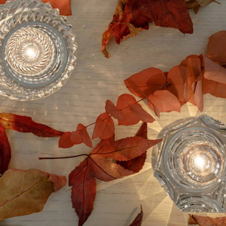 Elegante Kristall-Tischlampe mit LED, modernes Design. Wiederaufladbar, kabellos, ideal als Wohnzimmer-Stimmungslicht.