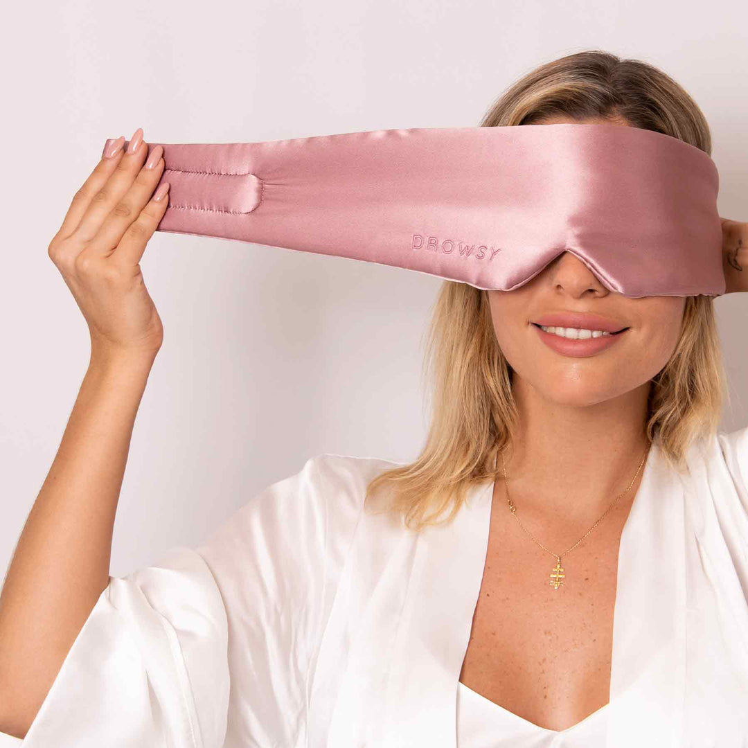 Luxus Unisex Schlafmaske für tiefen Schlaf und optimale Erholung, ideal für Nachtruhe & Reisen.