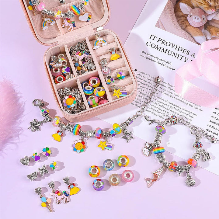 Detailansicht des DIY-Perlenarmband-Sets, ideal für Kinder, die Schmuck selbst gestalten.